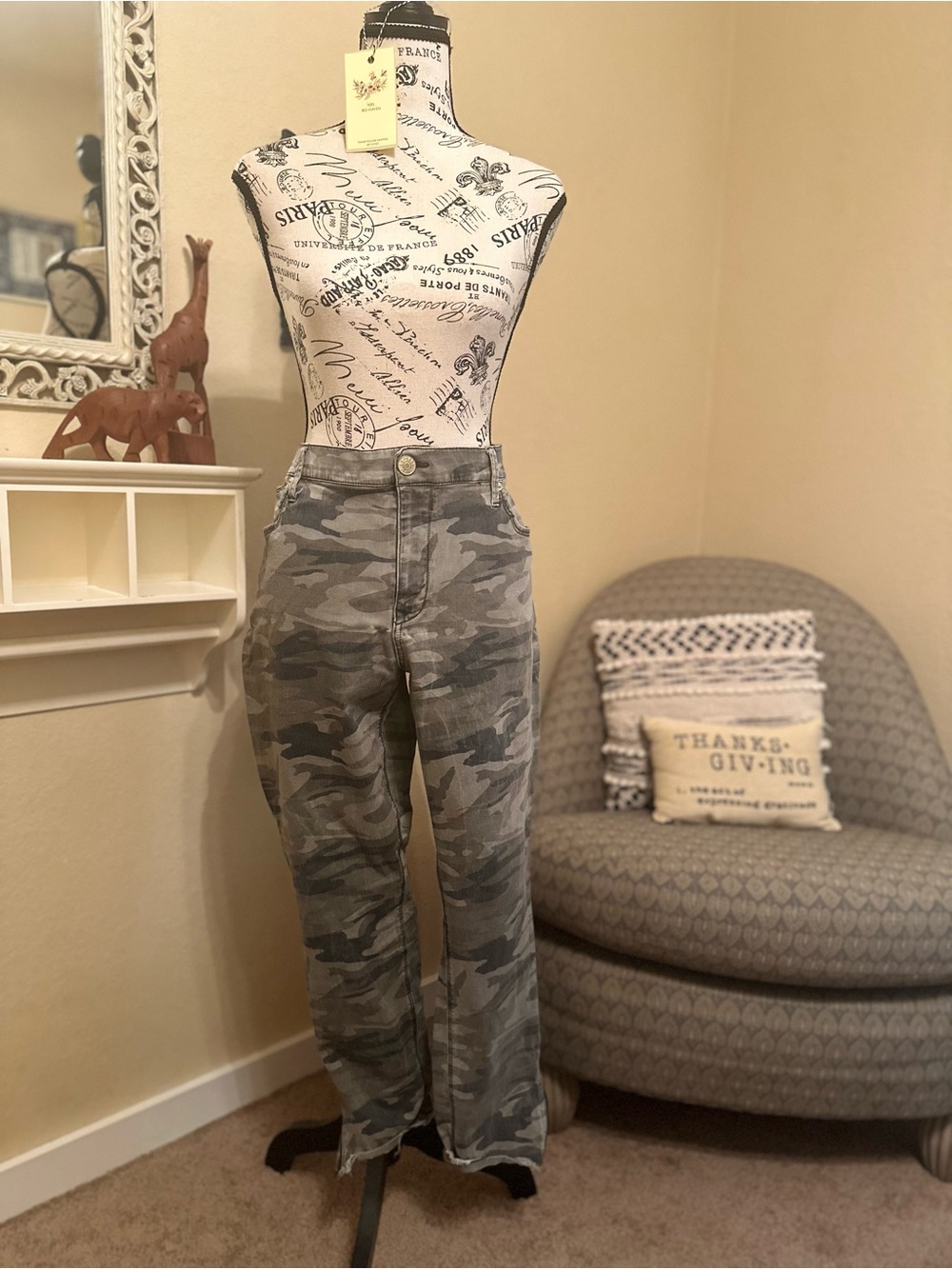 Express Camo mid-rise leggings